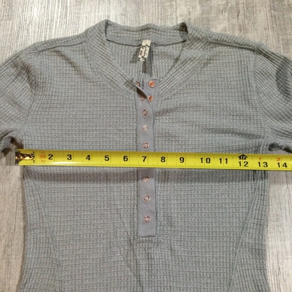 Free People Womens Size Small One Of The Girls Henley Snap Button Top In Gray - Picture 7 of 10
